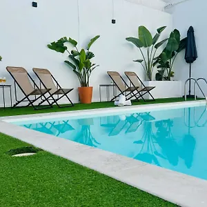 https://la-casa-de-carmen-castilleja-de-la-cuesta.es-andalucia.com