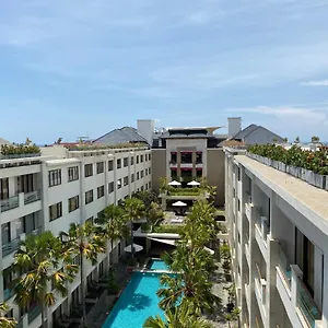 https://stylish-2-bedroom-penthouse-apt-pool-gym-resto.ubudhotelsnow.com